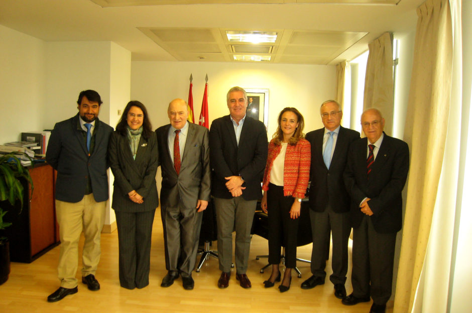 EL VICECONSEJERO DE MEDIO AMBIENTE, ADMINISTRACIÓN LOCAL Y ORDENACIÓN DEL TERRITORIO DE LA COMUNIDAD DE MADRID, PABLO ALTOZANO, RECIBE A LA COMISIÓN DE MEDIO AMBIENTE DE UNIÓN INTERPROFESIONAL