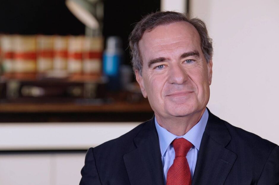 COMUNICADO DE APOYO A TODOS LOS PROFESIONALES