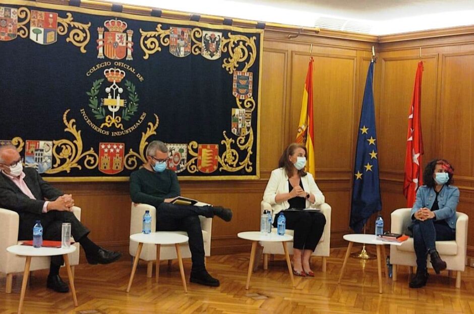 EL PRESIDENTE DE UICM PONE EN VALOR EL TRABAJO DE LOS PROFESIONALES COLEGIADOS DE LA REGIÓN DURANTE LA PANDEMIA ANTE LOS PORTAVOCES DE SANIDAD DE LOS PARTIDOS DE LA COMUNIDAD DE MADRID