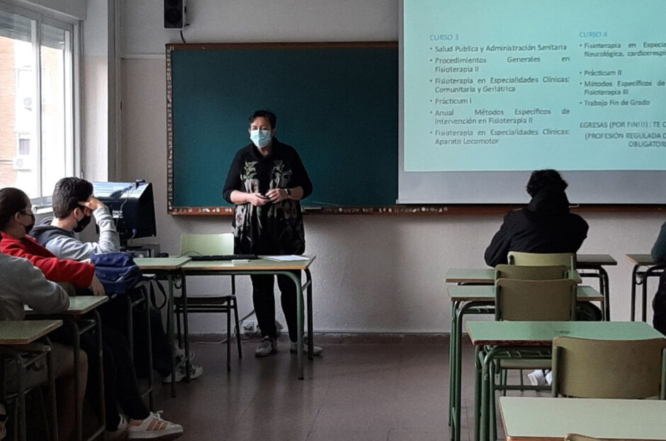 LAS PROFESIONES DE UICM PARTICIPAN EN UNA JORNADA DE ORIENTACIÓN ACADÉMICA PROFESIONAL PARA ALUMNOS DE SECUNDARIA Y BACHILLERATO