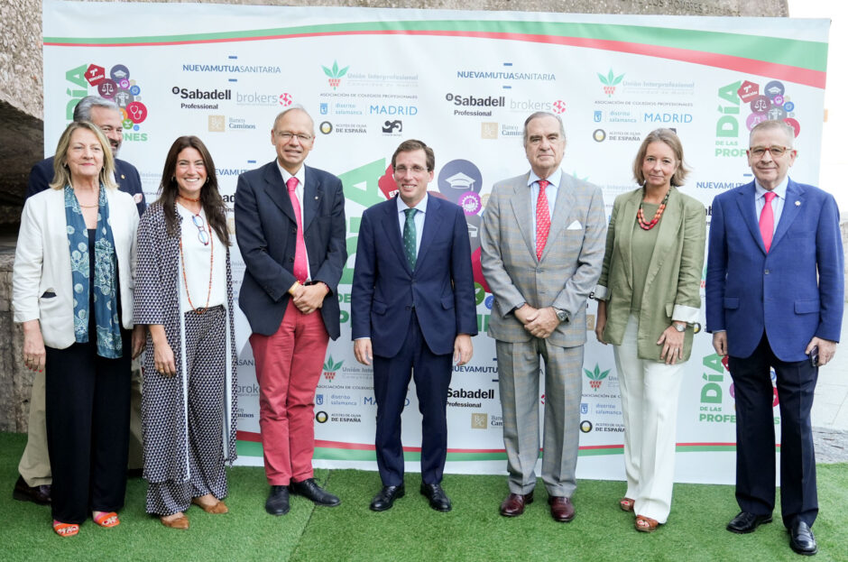 EL ALCALDE DE MADRID ABRE EL DÍA DE LAS PROFESIONES: “LOS PROFESIONALES SON EL MOTOR INVISIBLE QUE MUEVE UNA CIUDAD COMO MADRID”