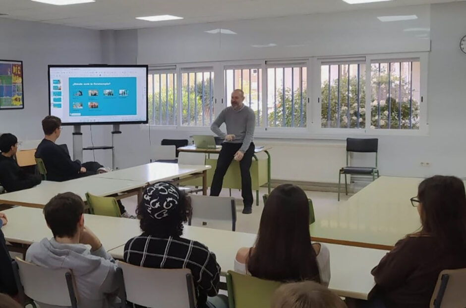 DISTINTAS PROFESIONES DE UICM ACERCAN SU LABOR AL ALUMNADO DEL IES GARCÍA MORATO EN UNA NUEVA JORNADA DE ORIENTACIÓN